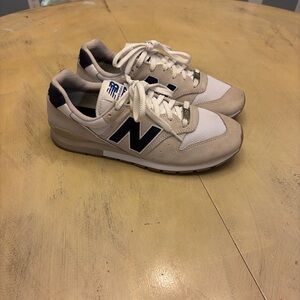 Mens New Balance 996 v2 Grey Navy Blue Sneaker– Size 9 , D Width CM996HN2 Nice